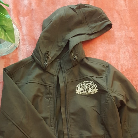 Overseas Adventures Travel - Sir Edmund Hillary Ja - Picture 2 of 4